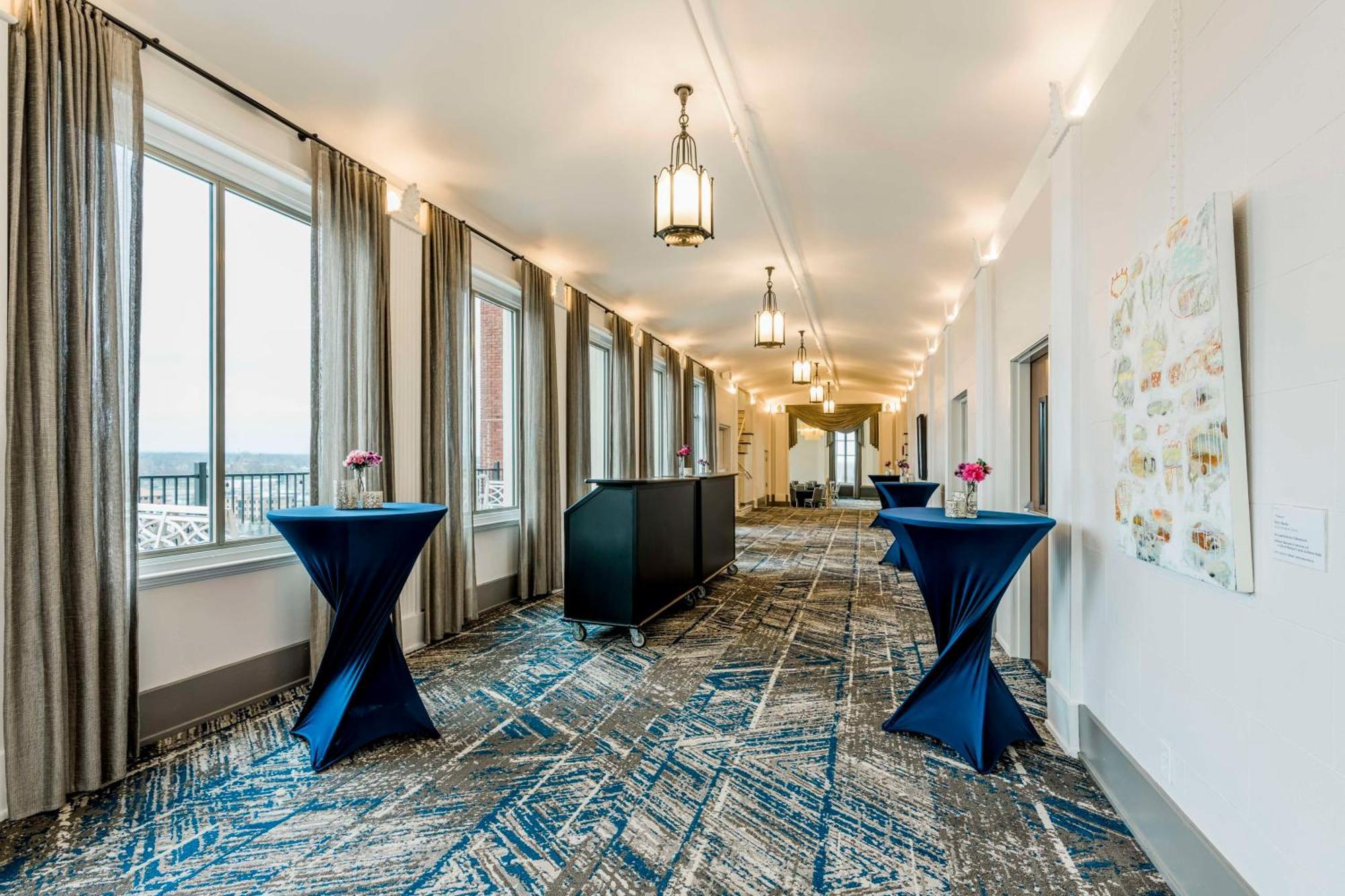 Elkhart, Tapestry Collection By Hilton Hotel
