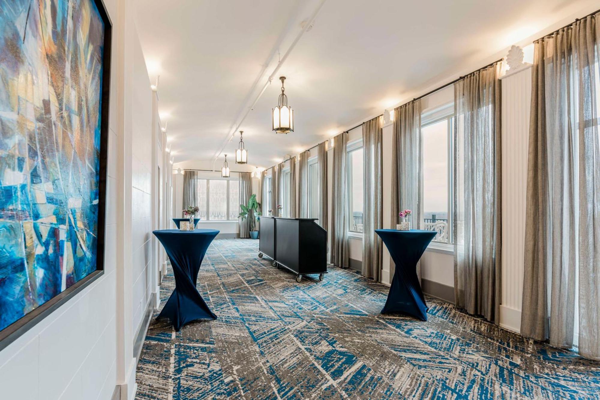 Elkhart, Tapestry Collection By Hilton Elkhart